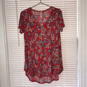 Boutique flowy v-neck